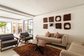 CASA VS Casa nueva con alberca jacuzzi y jardín